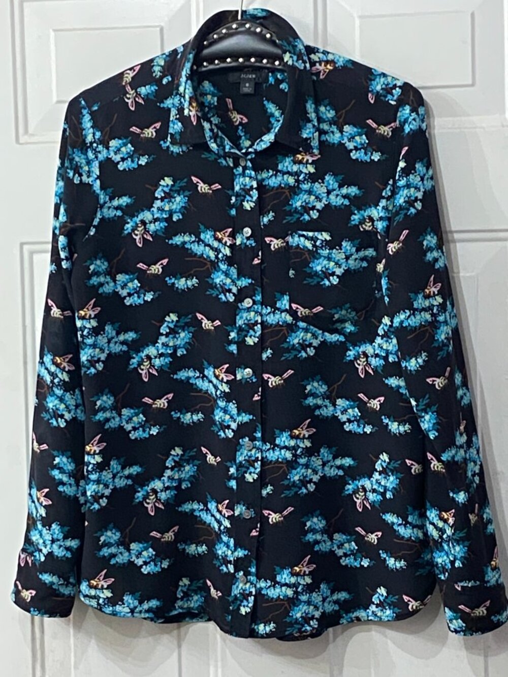 J.Crew Silk Sz 8 (M) Blouse Button Up Long Sleeve Black/Teal/Pink Bees & Floral